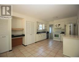 136 LACEY CRESCENT - 10