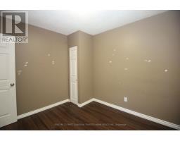 136 LACEY CRESCENT - 17