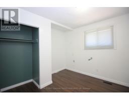 136 LACEY CRESCENT - 18