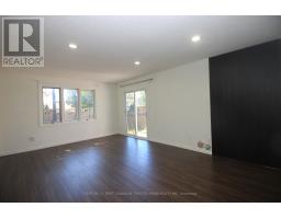 136 LACEY CRESCENT - 25