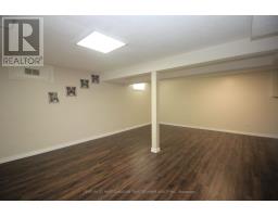 136 LACEY CRESCENT - 30