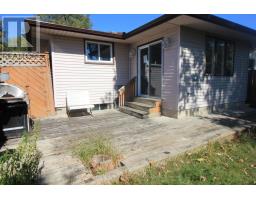 136 LACEY CRESCENT - 37