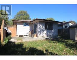 136 LACEY CRESCENT - 38