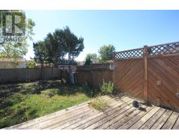 136 LACEY CRESCENT - 41