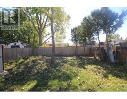 136 LACEY CRESCENT - 43