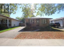 136 LACEY CRESCENT - 5