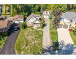 13 DUCHARME CRESCENT - 35