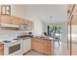 34 - 861 SHELBORNE STREET - 11