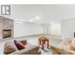 34 - 861 SHELBORNE STREET - 24