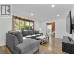 66 LLOYD MANOR CRESCENT - 11
