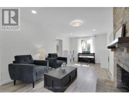 66 LLOYD MANOR CRESCENT - 19