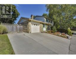 66 LLOYD MANOR CRESCENT - 2