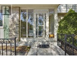 66 LLOYD MANOR CRESCENT - 6
