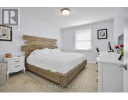 61 LARKSPUR CRESCENT - 13