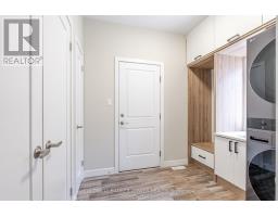 2224 YELLOWBIRCH PLACE - 22