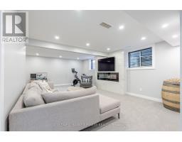 2224 YELLOWBIRCH PLACE - 33