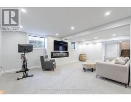 2224 YELLOWBIRCH PLACE - 34