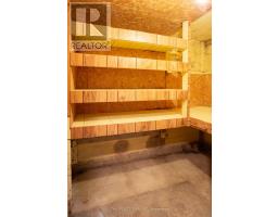 667 DEVONSHIRE AVENUE - 31