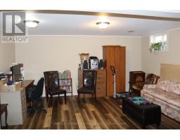 89 MYRTLE STREET N - 13