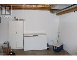 89 MYRTLE STREET N - 17