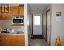 89 MYRTLE STREET N - 2