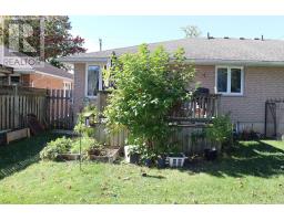 89 MYRTLE STREET N - 20