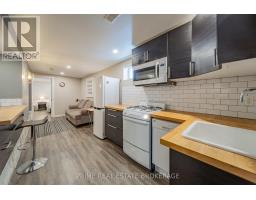 11 BRISCOE STREET E - 30