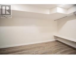 11 BRISCOE STREET E - 36