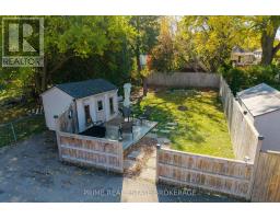 11 BRISCOE STREET E - 44