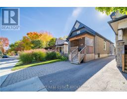 11 BRISCOE STREET E - 49