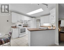 471 AMBLESIDE DRIVE - 11