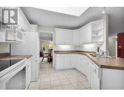 471 AMBLESIDE DRIVE - 13