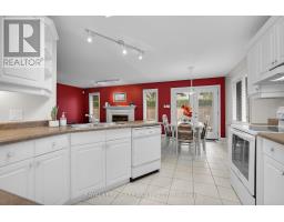 471 AMBLESIDE DRIVE - 14