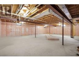 471 AMBLESIDE DRIVE - 24