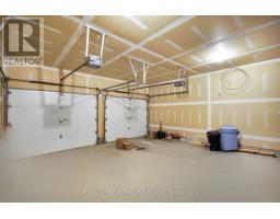 471 AMBLESIDE DRIVE - 27