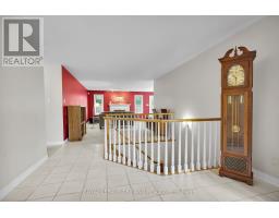 471 AMBLESIDE DRIVE - 4