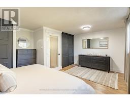 154 - 166 SOUTHDALE ROAD W - 11