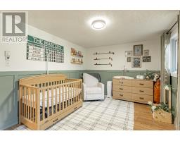 154 - 166 SOUTHDALE ROAD W - 12