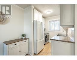 154 - 166 SOUTHDALE ROAD W - 9