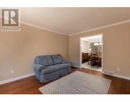 8 - 70 SUNNYSIDE DRIVE - 15