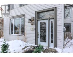 775 COLBORNE STREET - 34