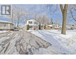 843 WESTBURY CRESCENT - 2