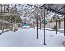 34 ROSAMOND CRESCENT - 33