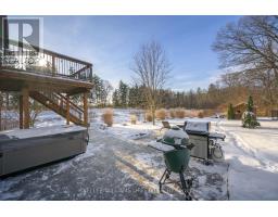 675 BENNETT CRESCENT - 8