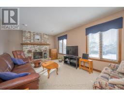 119 JENNIFER CRESCENT S - 22