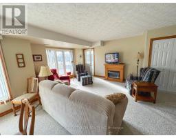 207 - 22 LINWOOD DRIVE - 4