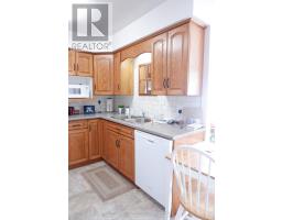207 - 22 LINWOOD DRIVE - 7