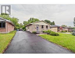 27 HINES CRESCENT - 1