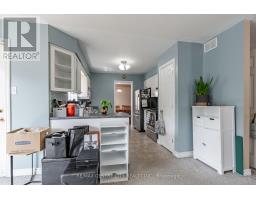 8 COTTONWOOD BOULEVARD - 11