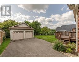 8 COTTONWOOD BOULEVARD - 32